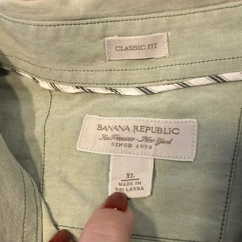Banana Republic Men's Sage Button Down Shirt